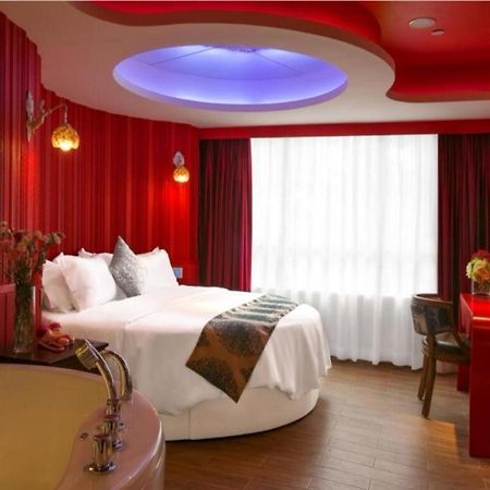 Vienna Hotel - Shenzhen Dongmen Hubei Metro Station Екстер'єр фото