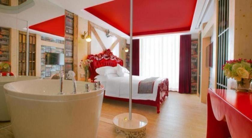 Vienna Hotel - Shenzhen Dongmen Hubei Metro Station Екстер'єр фото