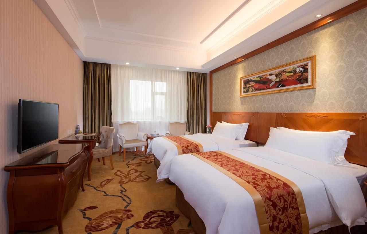Vienna Hotel - Shenzhen Dongmen Hubei Metro Station Екстер'єр фото