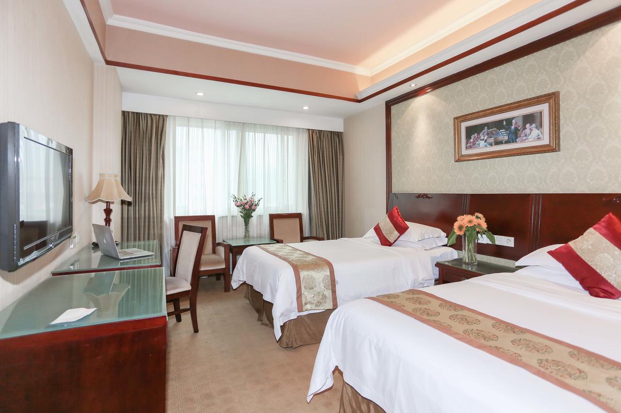Vienna Hotel - Shenzhen Dongmen Hubei Metro Station Екстер'єр фото